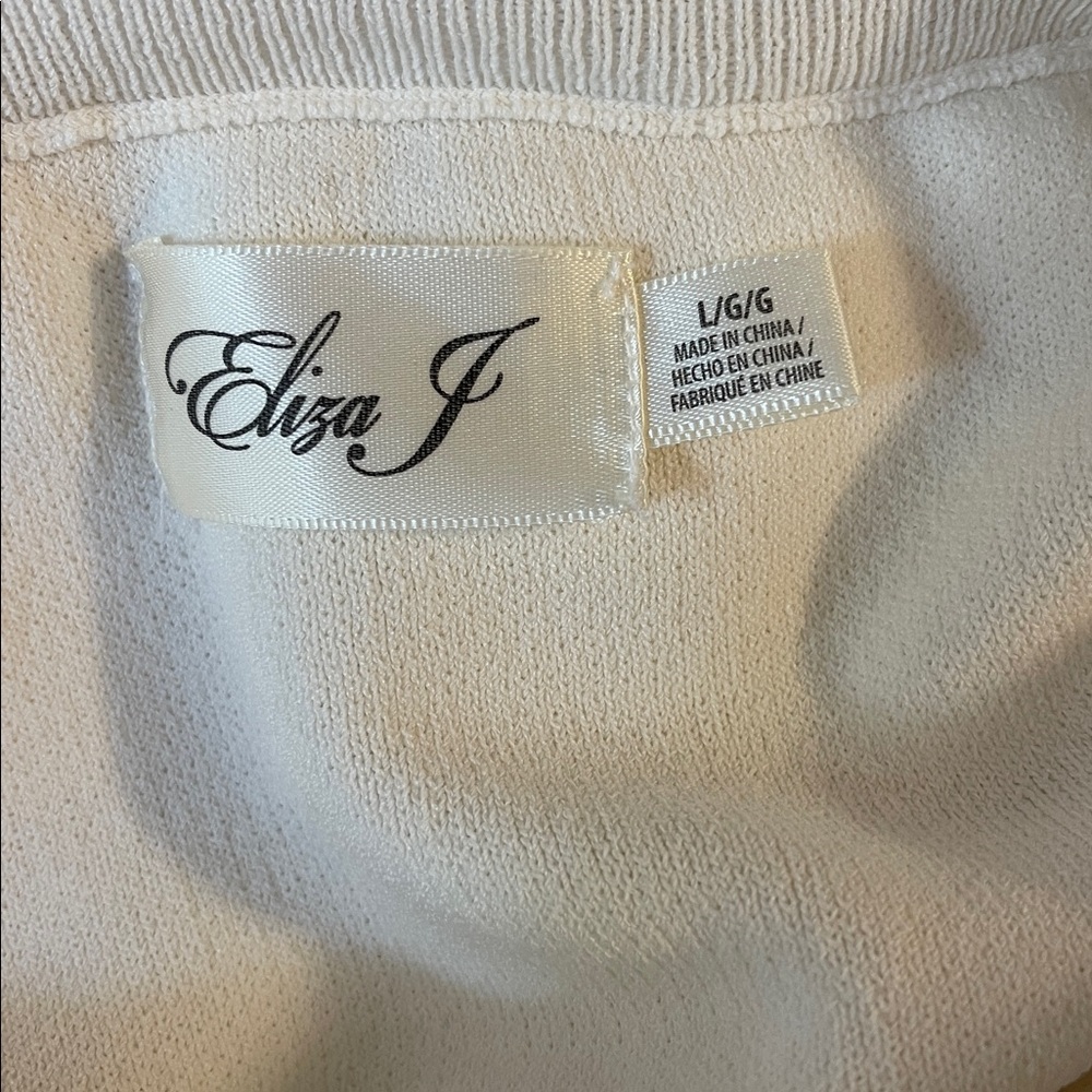 Eliza J cream Ruffle Top - Picture 3 of 4